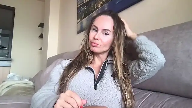 Snapshot of LeMilf chatting on 01.14.26 LeMilf online show from 01.14.26