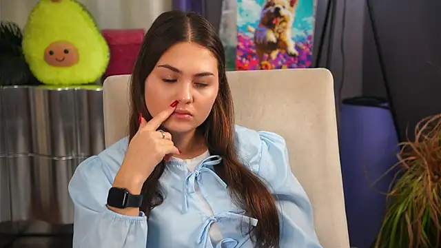 LatonyaButac online show from 12.19.25