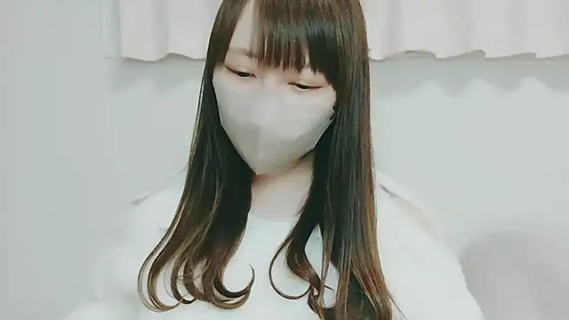 Snapshot of yuyuchan__ chatting on 12.18.25 yuyuchan online show from 12.18.25