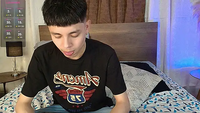 Snapshot of Andy_Belier23 chatting on 03.01.26 Andy Belier23 online show from 03.01.26