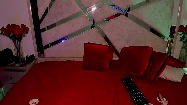 Starlights online show from 01.11.26