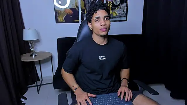 Dustyn Michelle1 online show from 02.28.26