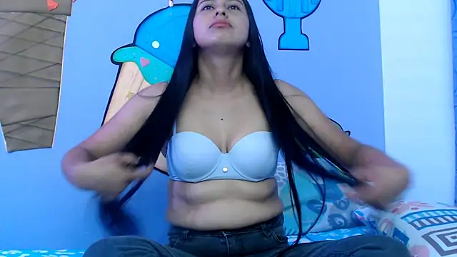 Snapshot of NOVAHOT98 chatting on 12.15.25 NOVAHOT98 online show from 12.15.25