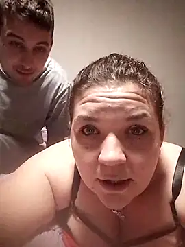 Snapshot of pschlueter07 chatting on 12.18.25 pschlueter07 online show from 12.18.25