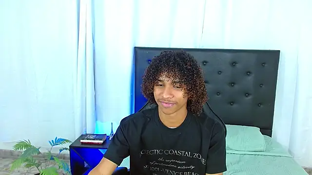 angelll18  online show from 02.22.26