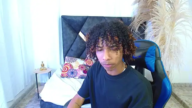 angelll18  online show from 02.27.26