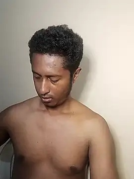 Snapshot of golosos2331 chatting on 12.17.25 golosos2331 online show from 12.17.25