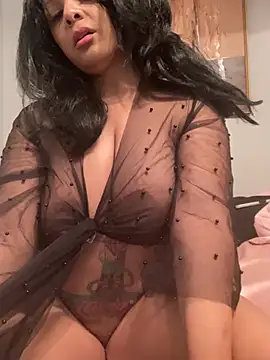Snapshot of BettyCock chatting on 05.14.26 BettyCock online show from 05.14.26