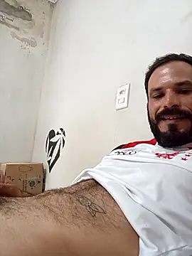 Snapshot of Dionaatanm chatting on 12.14.25 Dionaatanm online show from 12.14.25