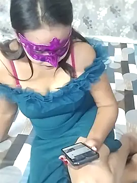 Snapshot of pihu_4 chatting on 12.17.25 pihu 4 online show from 12.17.25