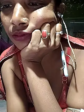 Snapshot of Sweet-rumi chatting on 12.15.25 Sweet-rumi online show from 12.15.25