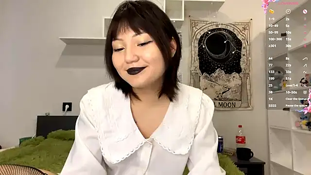 Snapshot of UrPrincessSuki chatting on 02.11.26 UrPrincessSuki online show from 02.11.26