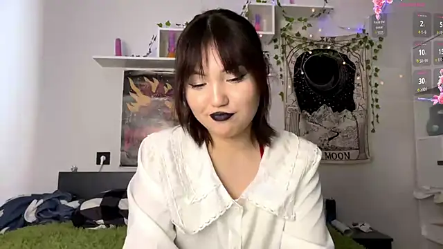 Snapshot of UrPrincessSuki chatting on 02.28.26 UrPrincessSuki online show from 02.28.26