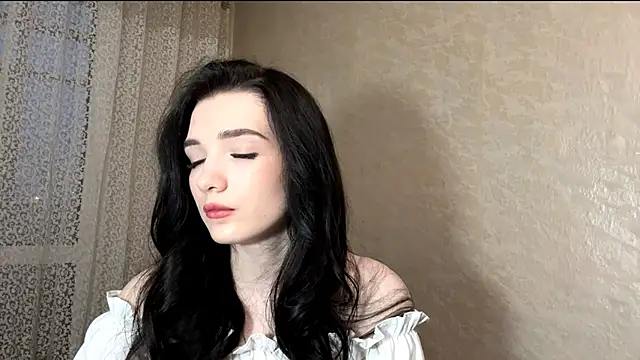 IsabellaWave online show from 02.14.26