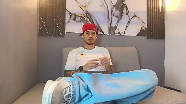 DAVIN 01 online show from 12.17.25