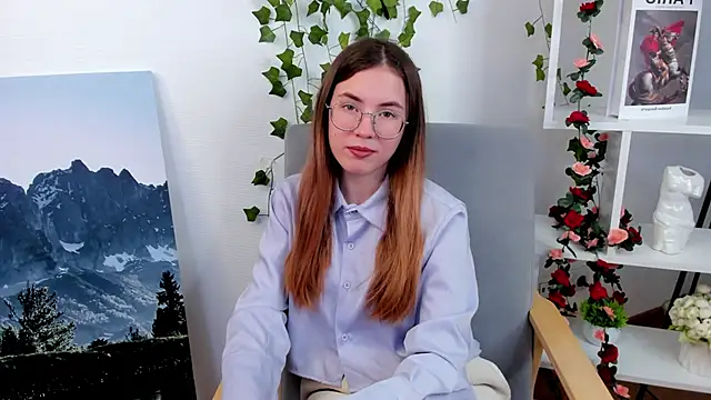 Snapshot of HalleyKeer chatting on 12.15.25 HalleyKeer online show from 12.15.25