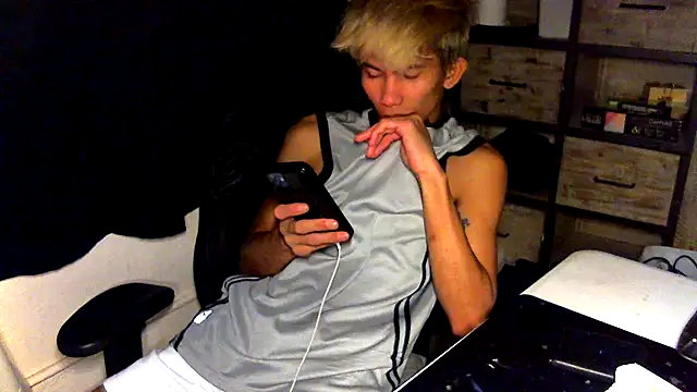 Snapshot of jhaycobXgarcia chatting on 04.01.26 jhaycobXgarcia online show from 04.01.26