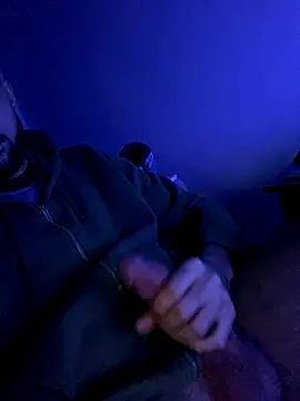 Snapshot of Moh16dz chatting on 12.13.25 Moh16dz online show from 12.13.25