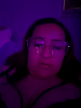 Snapshot of Meghan_T18 chatting on 12.17.25 Meghan T18 online show from 12.17.25