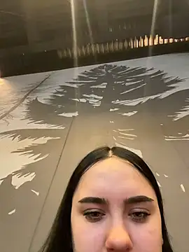 Snapshot of ErikaMurr chatting on 12.16.25 ErikaMurr online show from 12.16.25