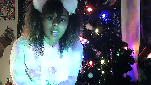 HonneyBunnyXO online show from 12.21.25