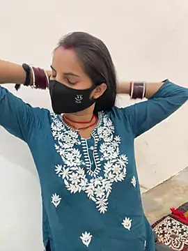 Pooja Love143 online show from 05.18.26