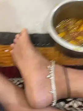 Pooja Love143 online show from 05.18.26