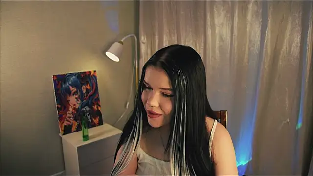 Snapshot of PinkSharky chatting on 12.16.25 PinkSharky online show from 12.16.25