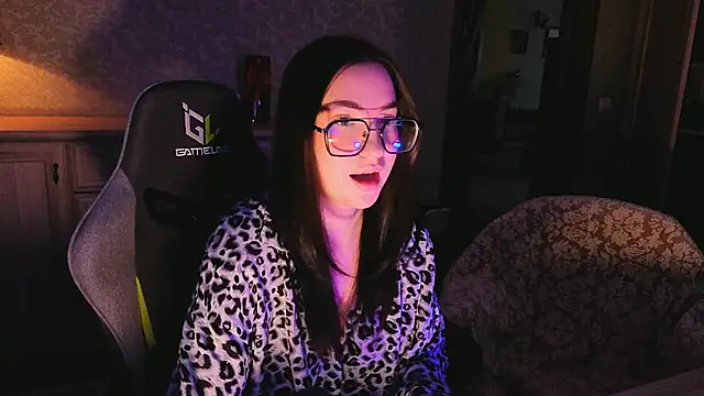 Snapshot of AnneAverry chatting on 02.11.26 AnneAverry online show from 02.11.26