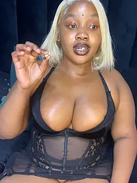 Snapshot of THICKBARBIE32 chatting on 07.08.26 THICKBARBIE32 online show from 07.08.26