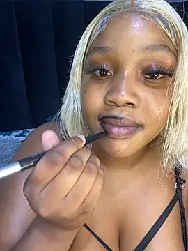 Snapshot of THICKBARBIE32 chatting on 07.10.26 THICKBARBIE32 online show from 07.10.26