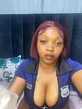 Snapshot of THICKBARBIE32 chatting on 07.14.26 THICKBARBIE32 online show from 07.14.26