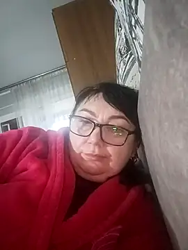 Snapshot of MariSwan222 chatting on 12.17.25 MariSwan222 online show from 12.17.25