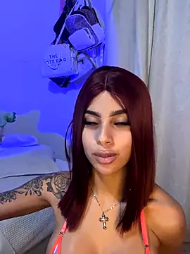 Snapshot of Summer_09 chatting on 01.06.26 Summer 09 online show from 01.06.26