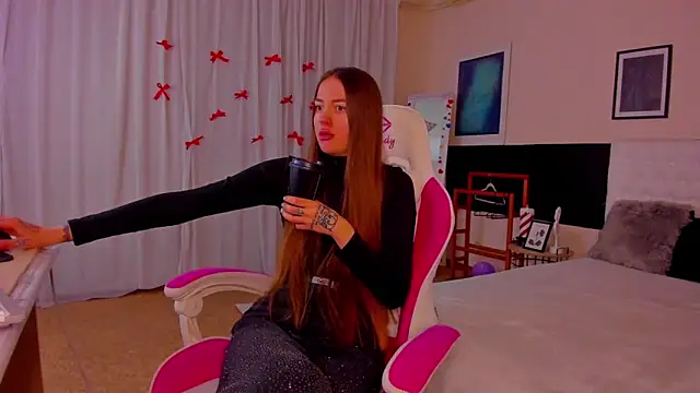 Snapshot of AdrianaCult chatting on 01.17.26 AdrianaCult online show from 01.17.26