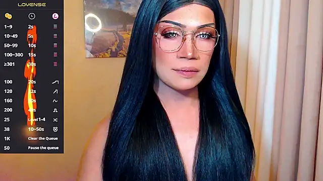 Snapshot of yoursexykaren chatting on 12.16.25 yoursexykaren online show from 12.16.25