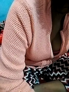 Snapshot of Soniya-shina chatting on 12.16.25 Soniya-shina online show from 12.16.25