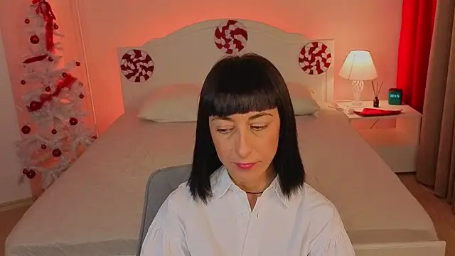 Ministerelia online show from 12.17.25