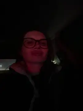 Snapshot of AliviaXvibe chatting on 12.16.25 AliviaXvibe online show from 12.16.25