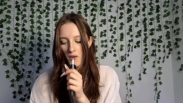 Snapshot of LisaBoddy chatting on 02.06.26 LisaBoddy online show from 02.06.26