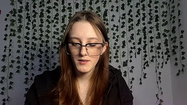 Snapshot of LisaBoddy chatting on 02.08.26 LisaBoddy online show from 02.08.26