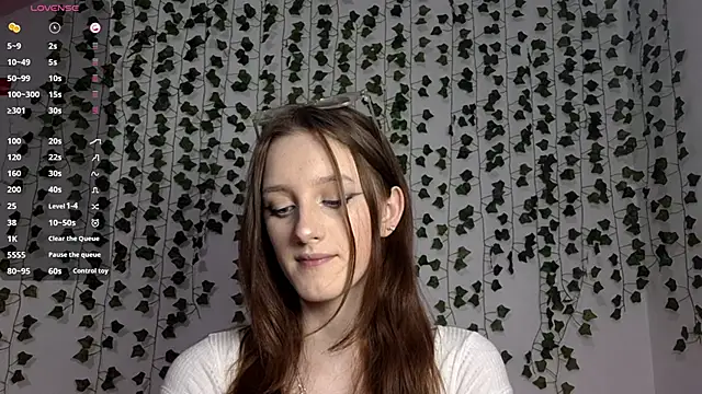 Snapshot of LisaBoddy chatting on 02.17.26 LisaBoddy online show from 02.17.26