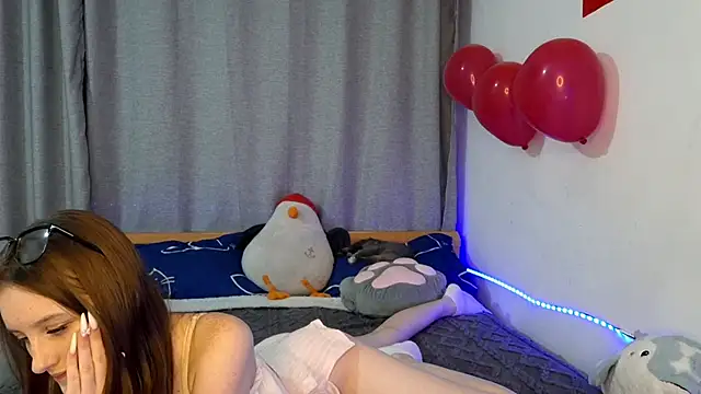 Snapshot of LisaBoddy chatting on 02.24.26 LisaBoddy online show from 02.24.26