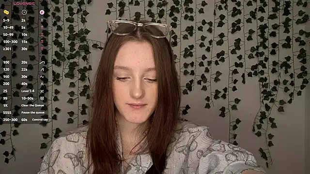 Snapshot of LisaBoddy chatting on 02.26.26 LisaBoddy online show from 02.26.26