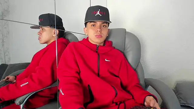  TaylorBlack online show from 04.07.26