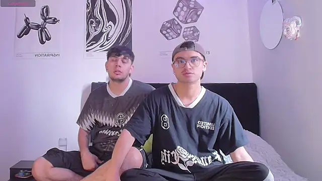 Snapshot of charlie_dicker chatting on 12.16.25 charlie dicker online show from 12.16.25