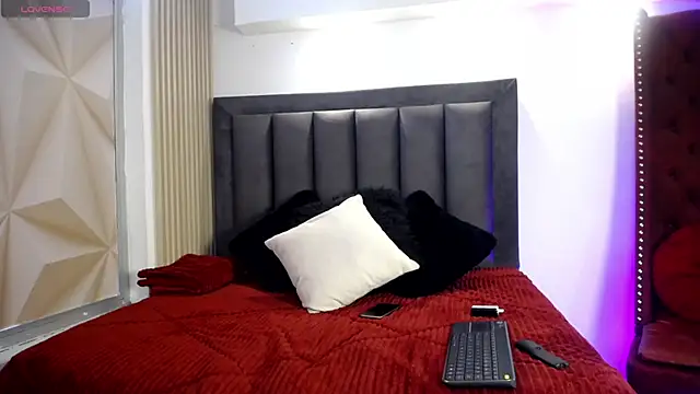 TransDivaSantana online show from 04.07.26