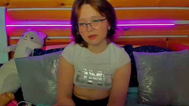 Snapshot of Mary_Bryantt chatting on 02.25.26 Mary Bryantt online show from 02.25.26