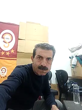 Snapshot of kobra21turki chatting on 12.17.25 kobra21turki online show from 12.17.25