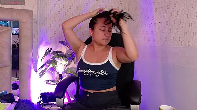 Ithan Skin online show from 02.26.26